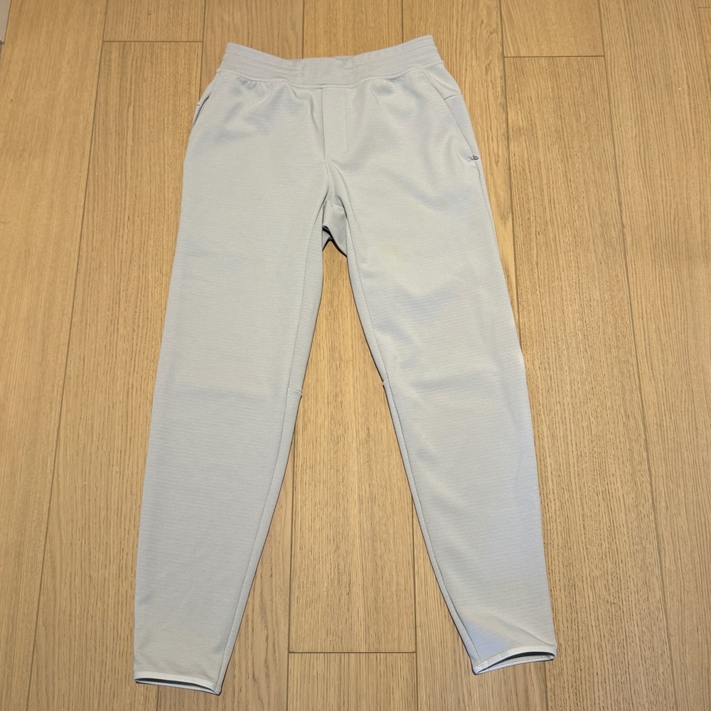 Lululemon Men's Textured Spacer Classic-Tapered Pant Color Stone Size Small
